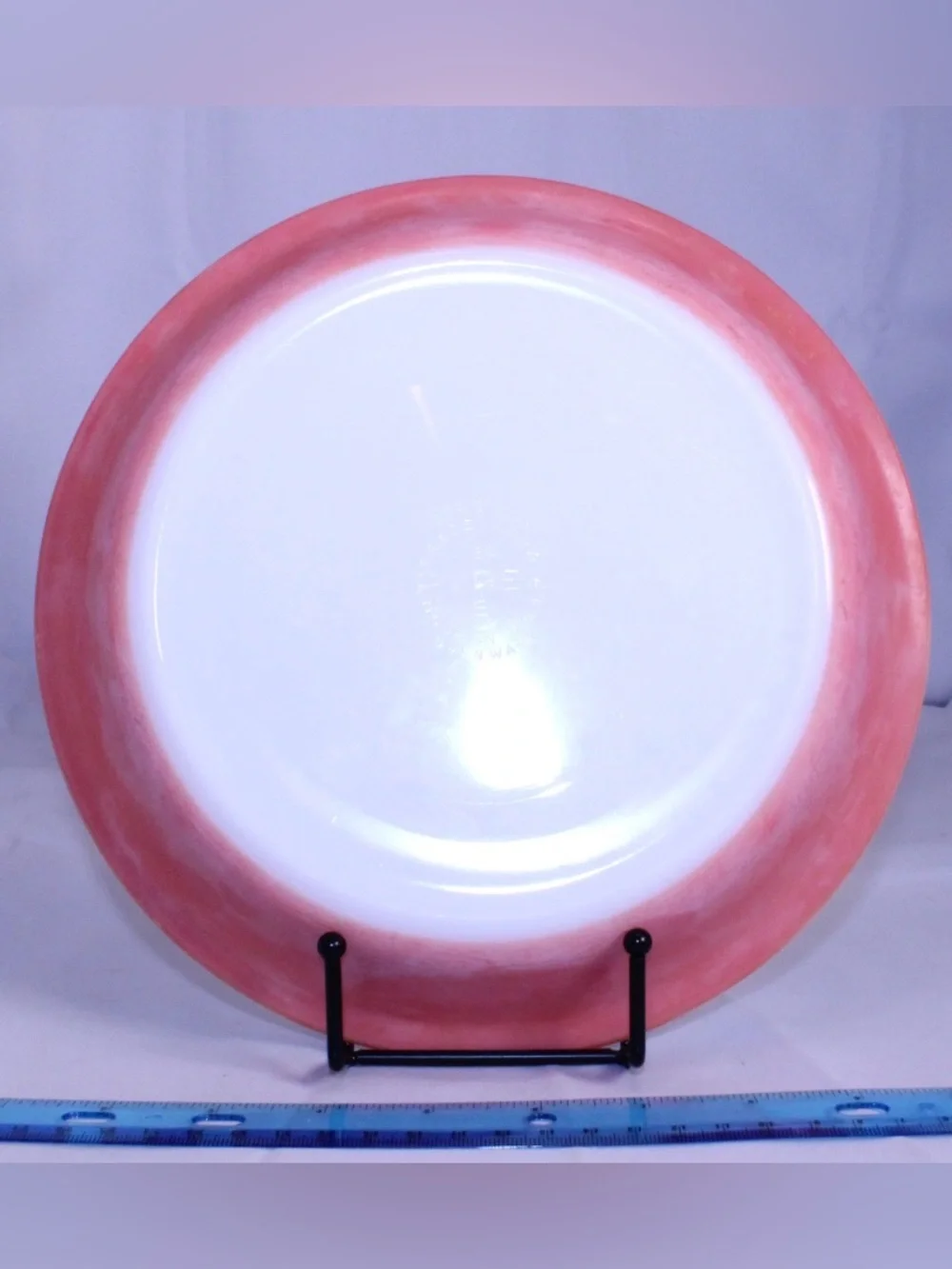 PYREX Model 909 Rimmed Pie Plate Flamingo Pink Vintage